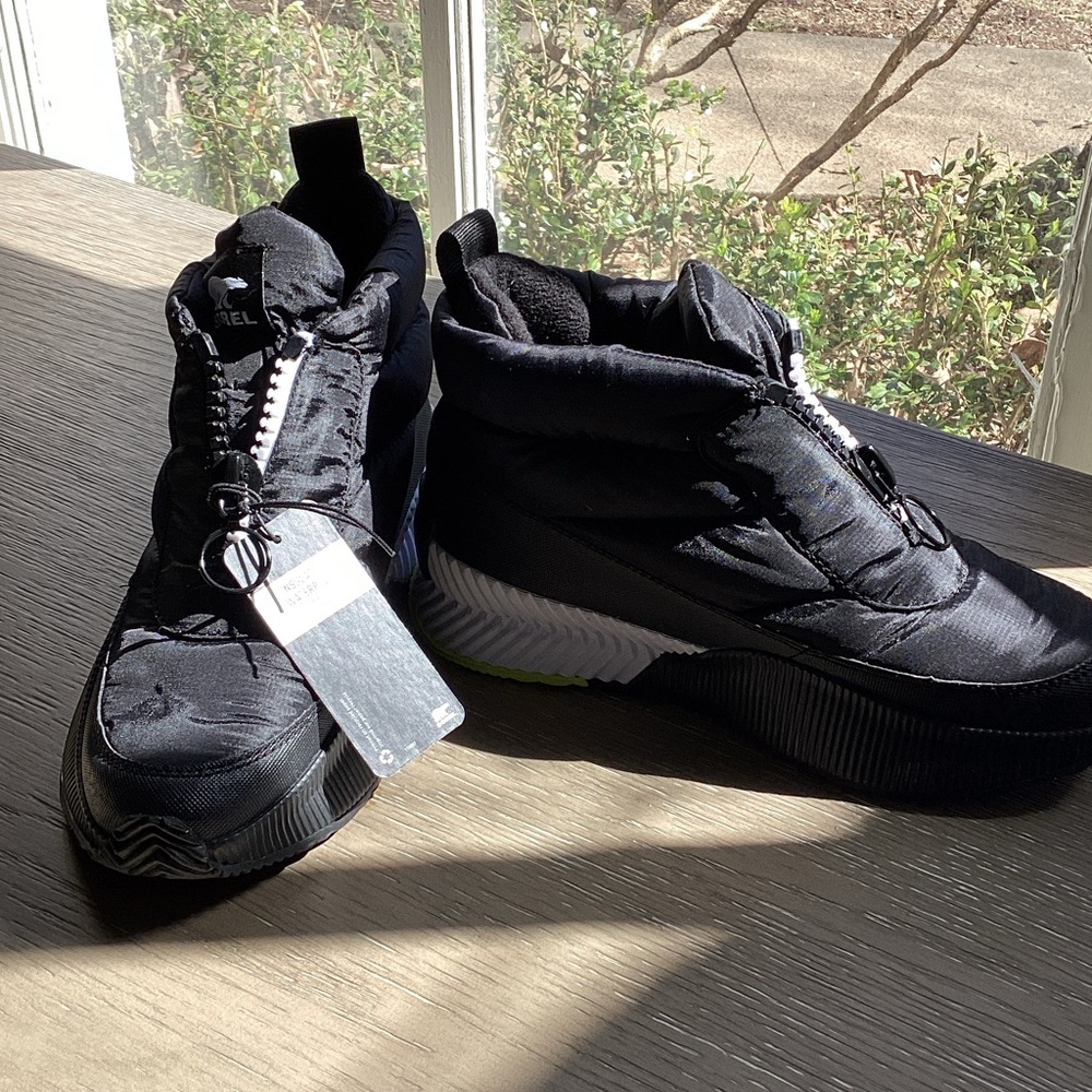 Sorel out N about lll puffy zip waterproof boot